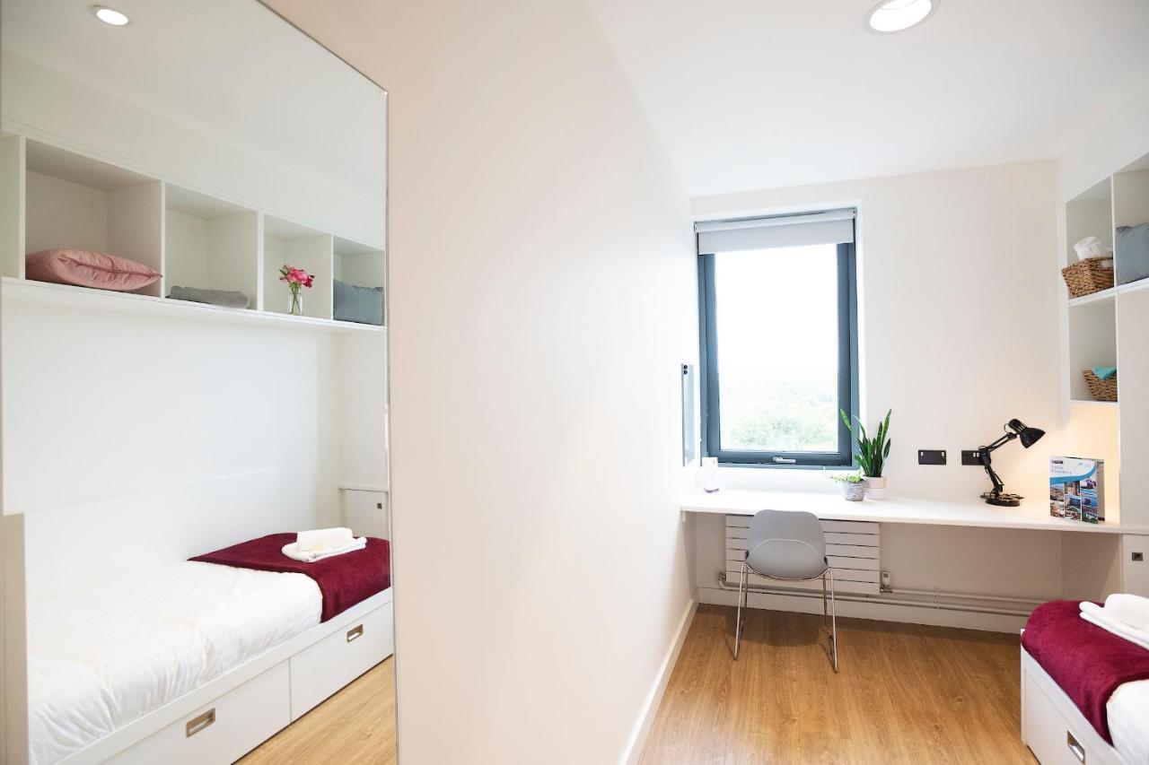 Goldcrest Village Rooms University Of Γκάλγουεϊ Εξωτερικό φωτογραφία